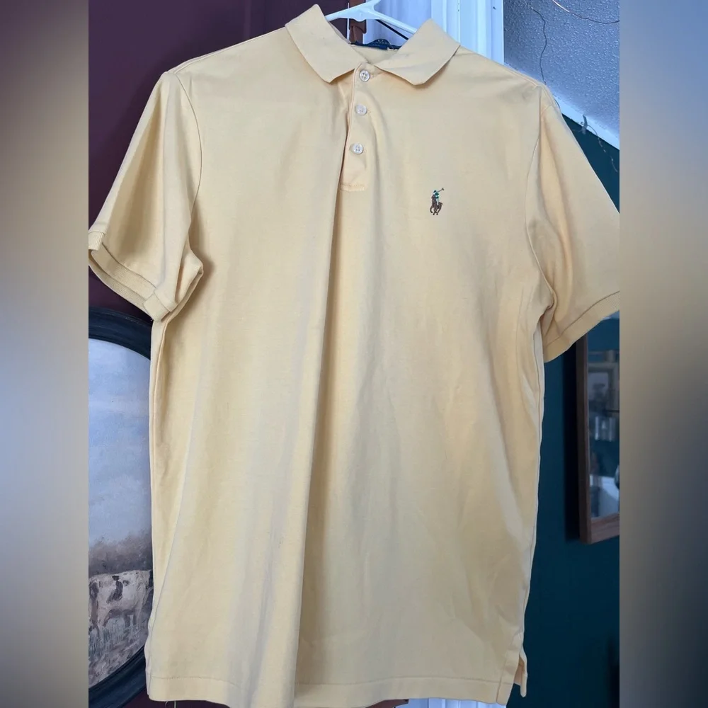 Yellow polo - Picture 2 of 8